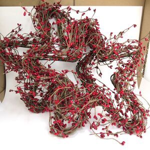 Unbranded Star Wreath Wall Hangings w/ Red Berries 12" Wide